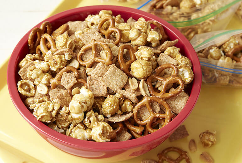 Crunch Ball Park Snack Mix | Recipes | Cinnamon Toast Crunch
